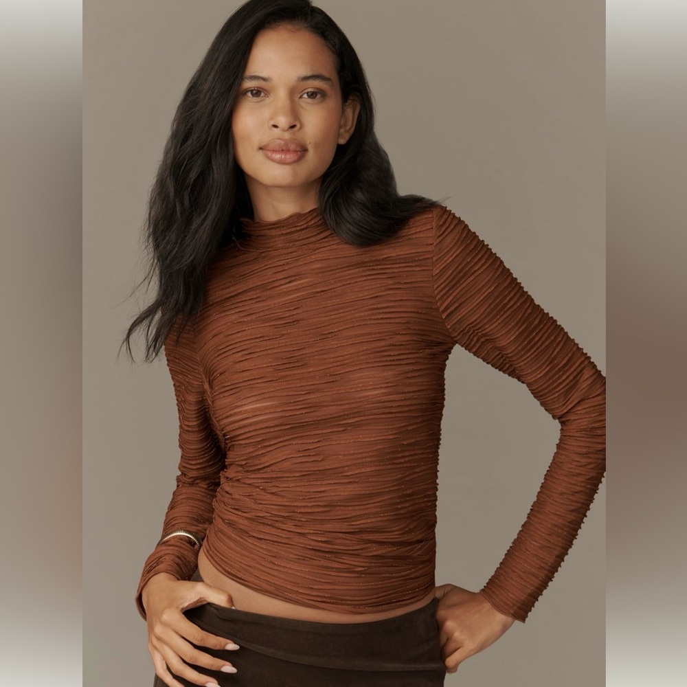 Pilcro Metalic Textured Tuuetleneck Top